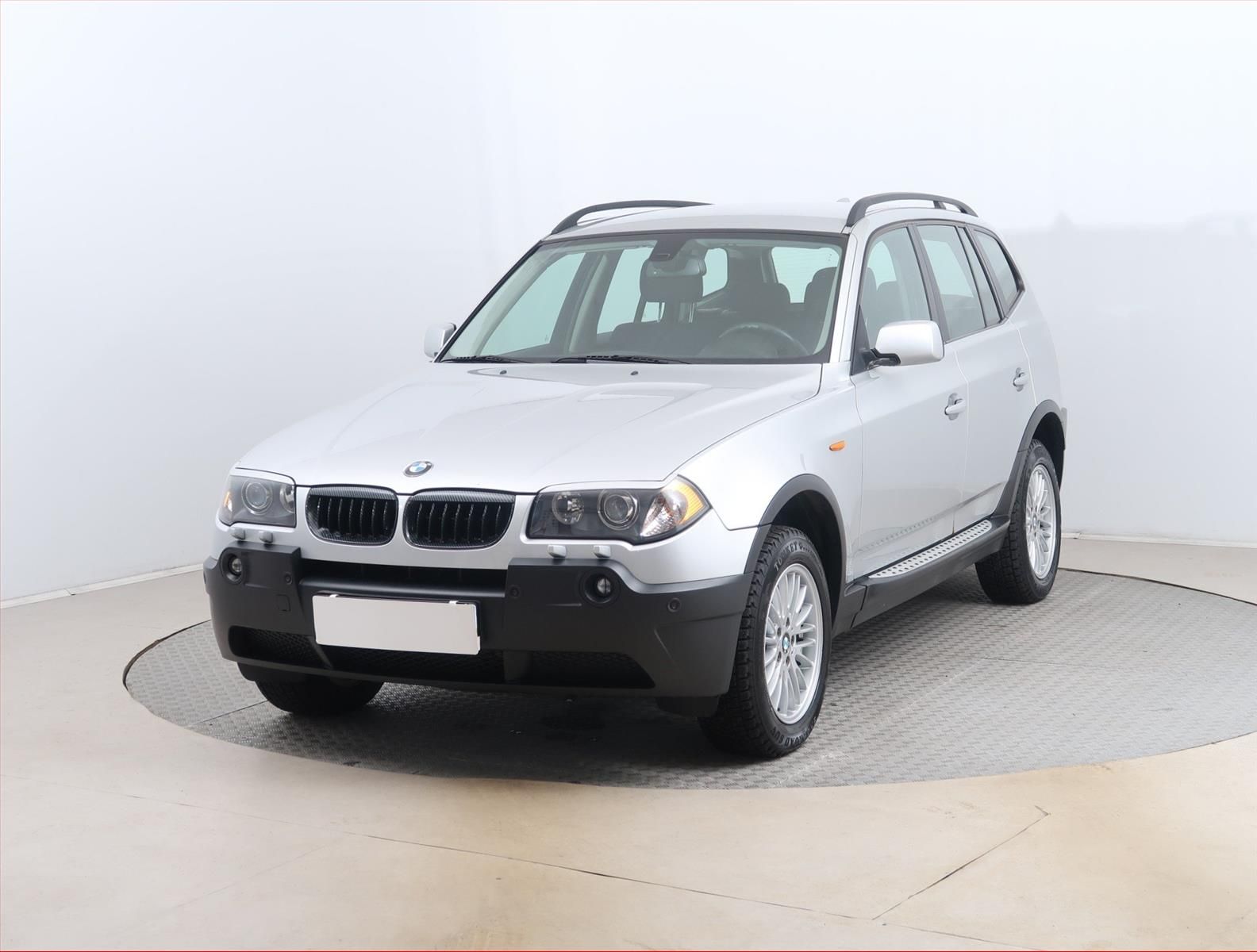BMW X3, 2.0d, 4X4, Serv.kniha, Xenony - fotka 2