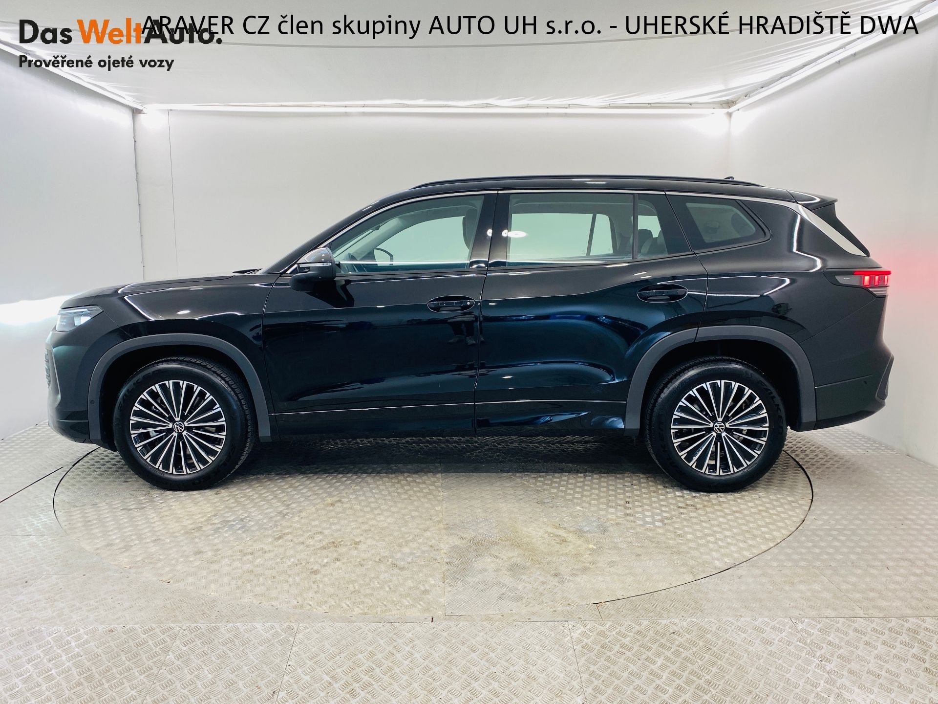 Volkswagen Tayron, 2,0 TDI 142kW DSG 4x4 - fotka 3