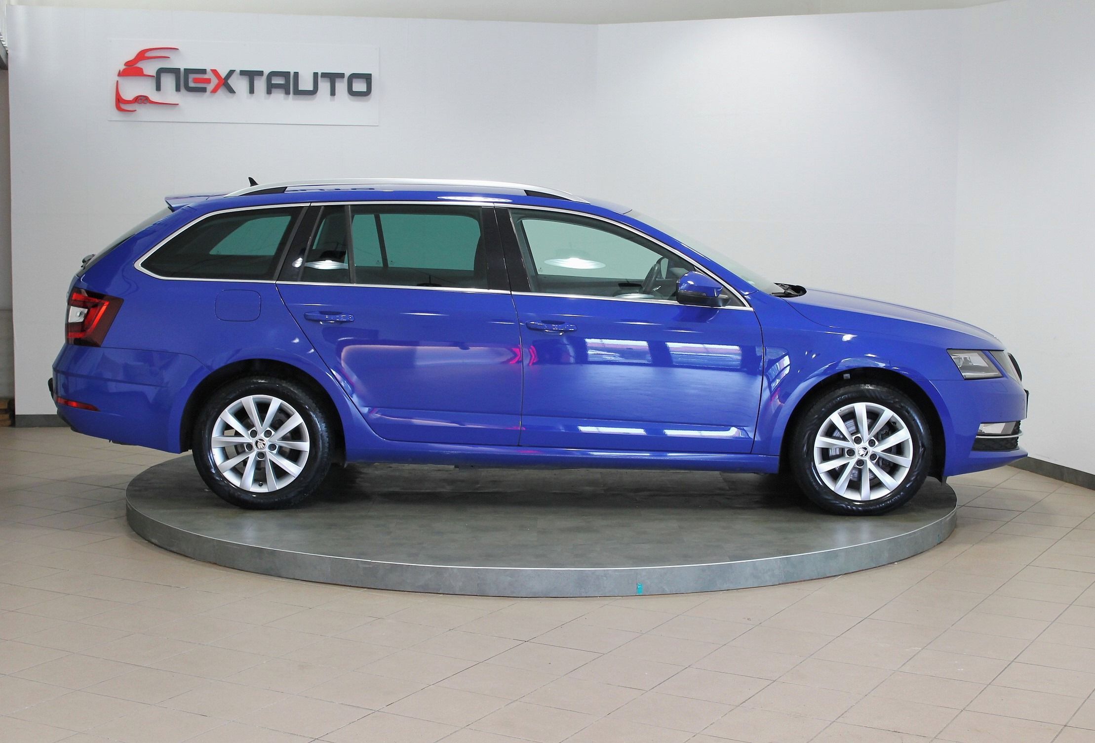 Škoda Octavia, 2.0 TDI 110kW DSG STYLE, TAŽNÉ - fotka 6