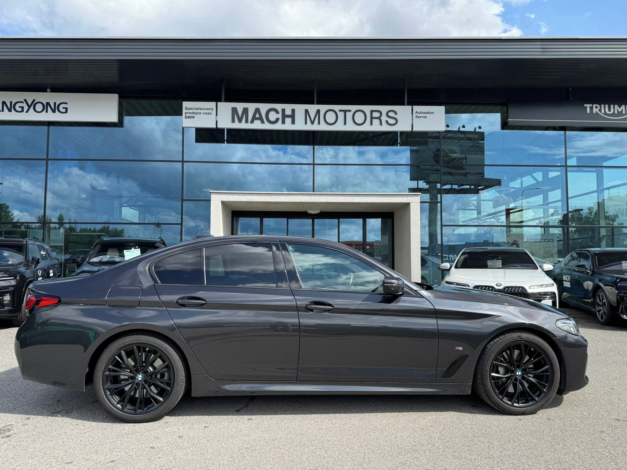 BMW Řada 5, 530d xDrive El. tažné TOP stav - fotka 4