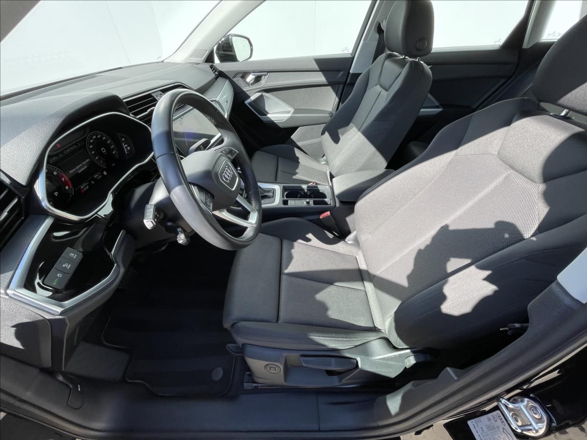 Audi Q3, 1,5 35 TFSI S tronic S line LE - fotka 4