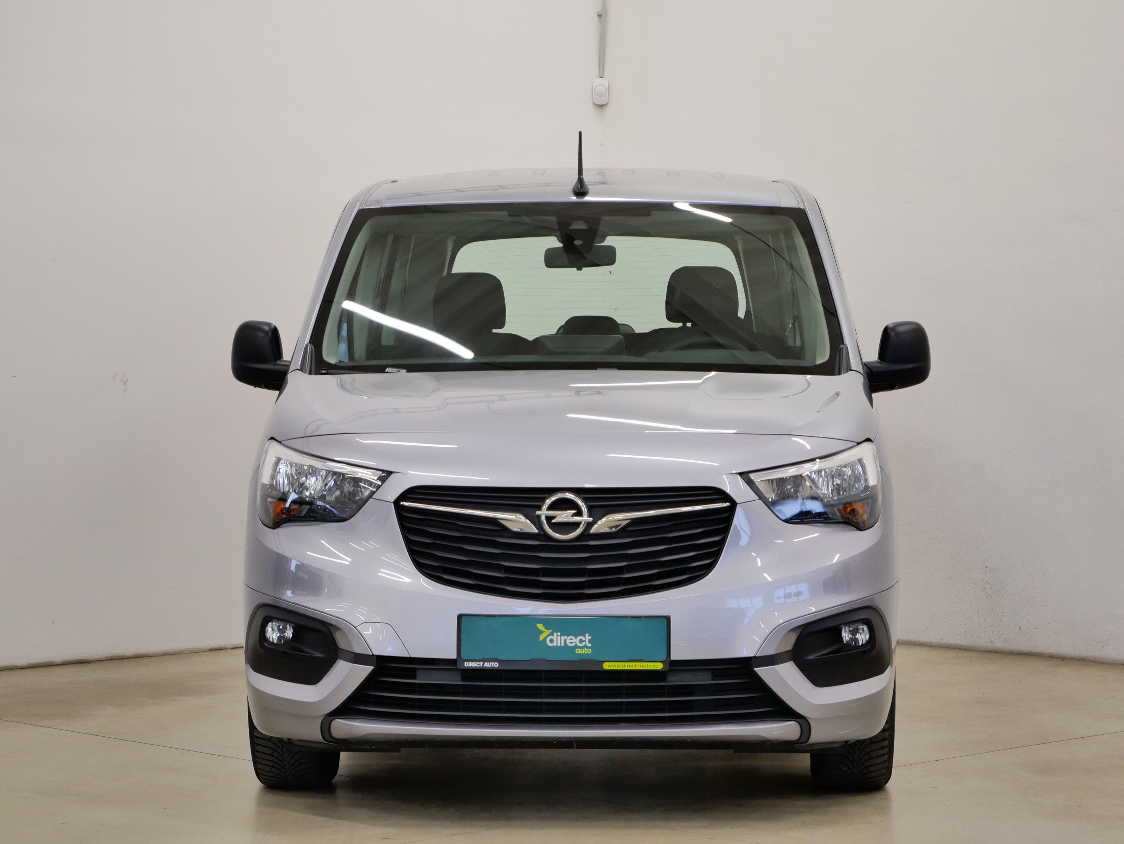 Opel Combo, 1.2 Turbo 81 kW Life Edition - fotka 4