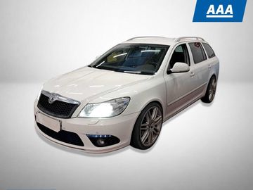 RS 2.0 TSI, Kožené sedačky