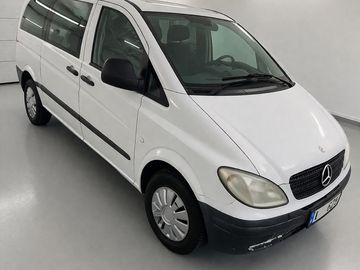2.2 CDI, 9 míst, 176 000 km
