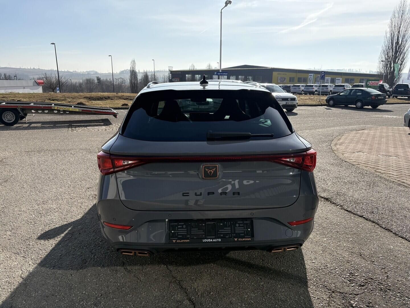 Cupra Leon, SP VZ e-HYBRID 245k DSG 180 kW - fotka 4