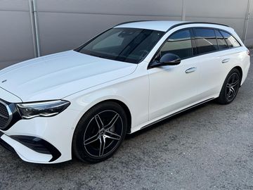 300de AMG 4Matic NIGHT SCREEN