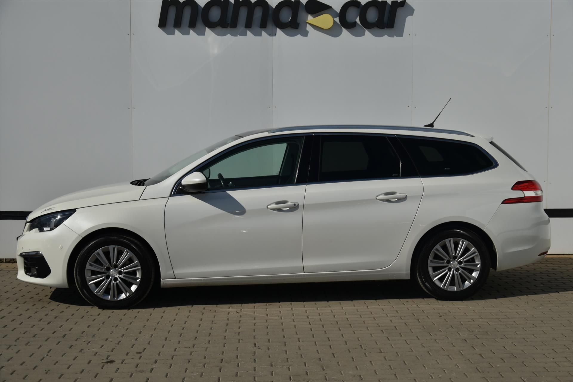 Peugeot 308, SW 1.5HDI 96kW LED PANORAMA ČR - fotka 4