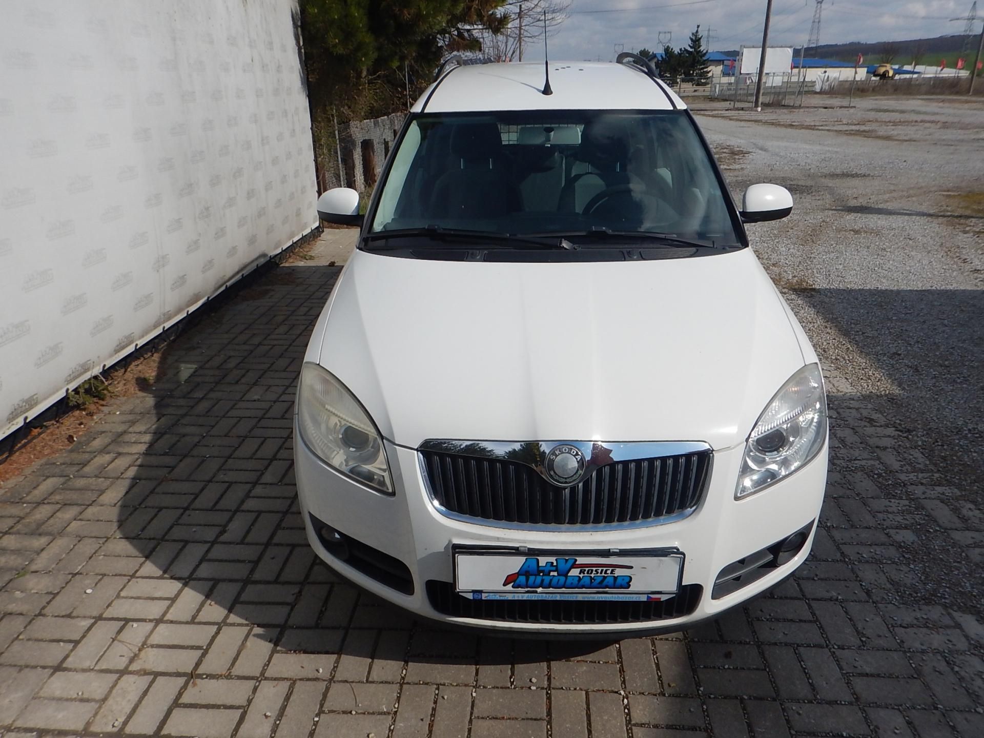 Škoda Roomster, 1.4i, 63 kW, KLIMA - fotka 3