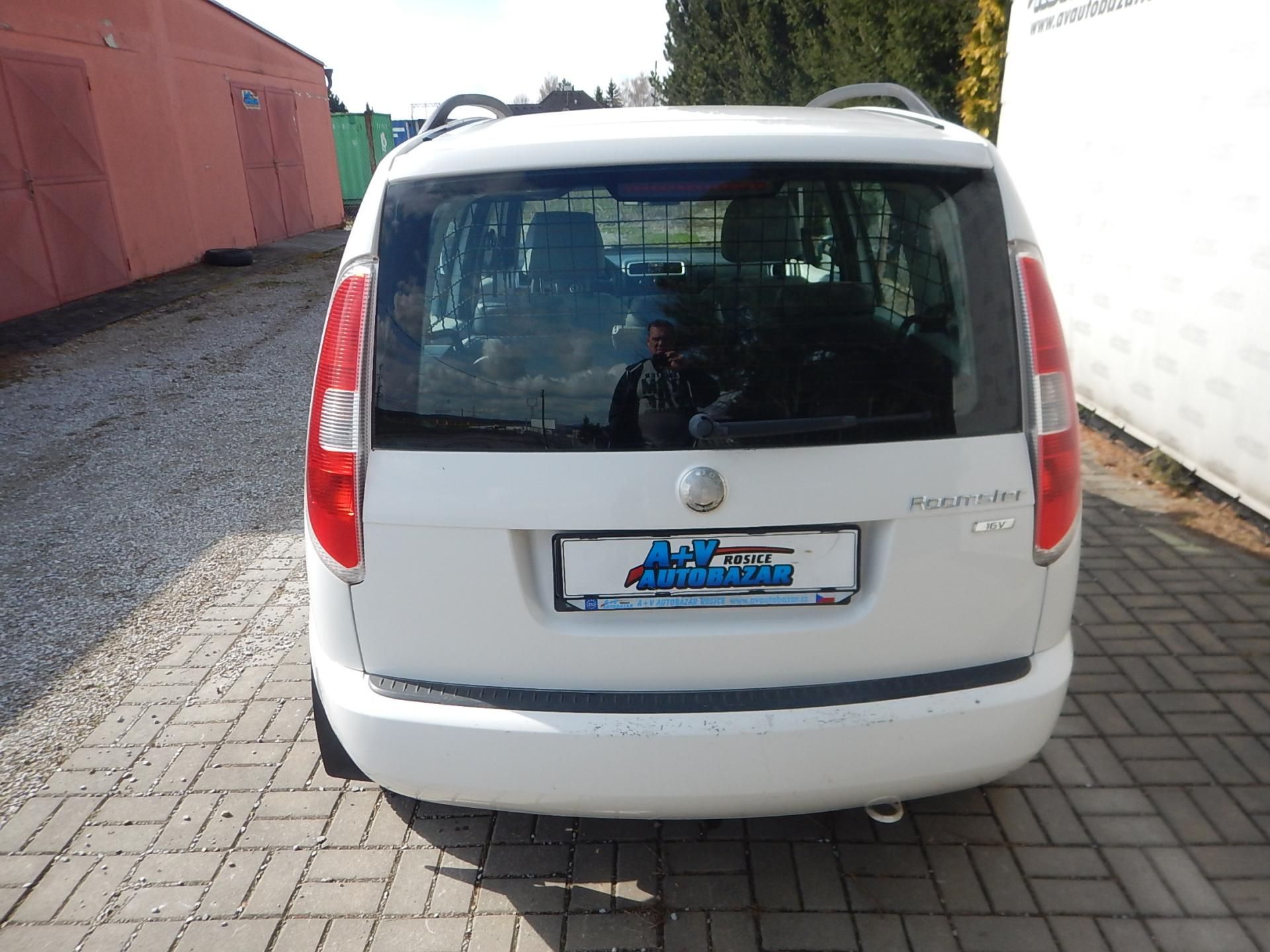 Škoda Roomster, 1.4i, 63 kW, KLIMA - fotka 5