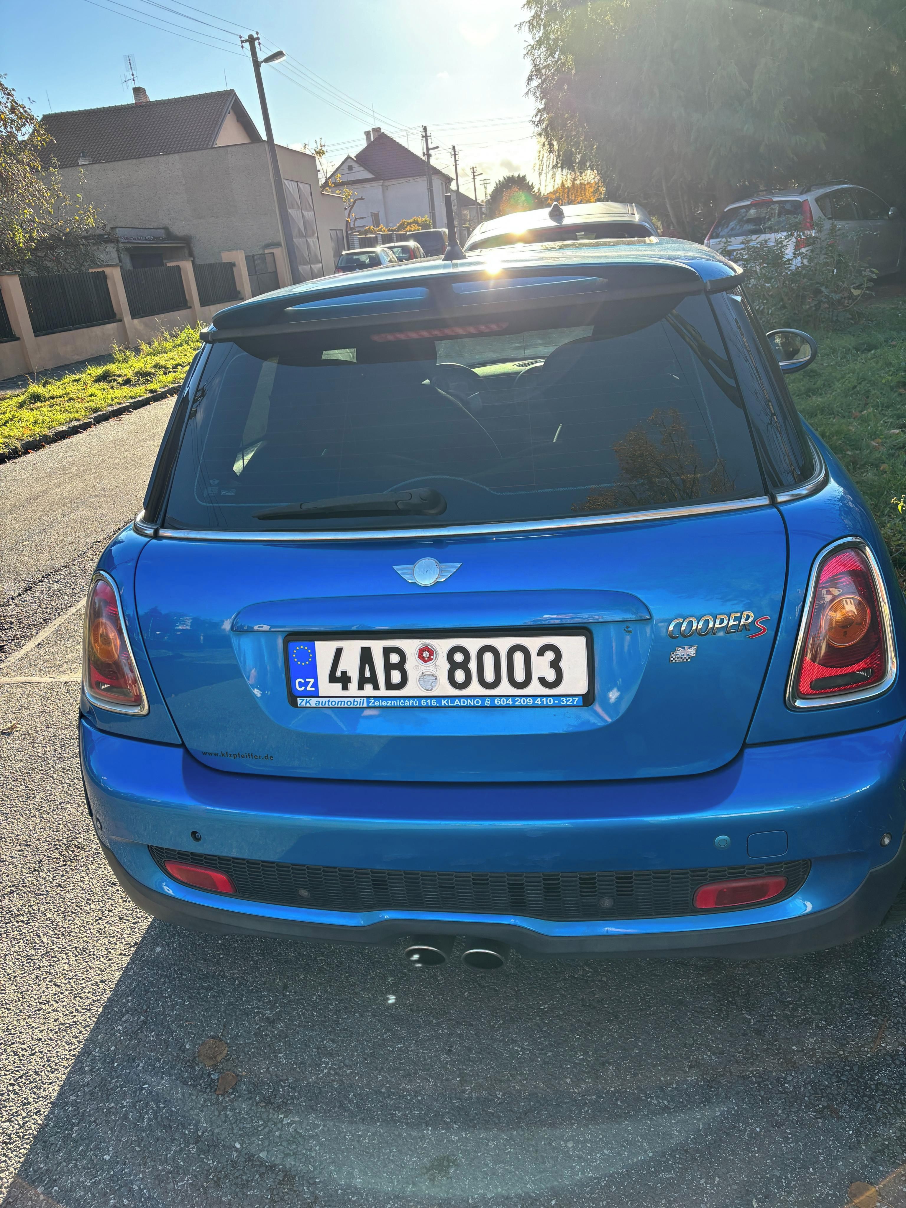 Mini Cooper S, R56, panorama okno - fotka 3