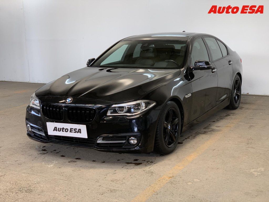 BMW Řada 5, 3.0D 535d xDrive,AT,navi - fotka 3