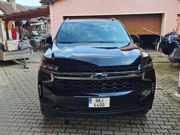 5,3 V8, 8 míst, odpočet DPH