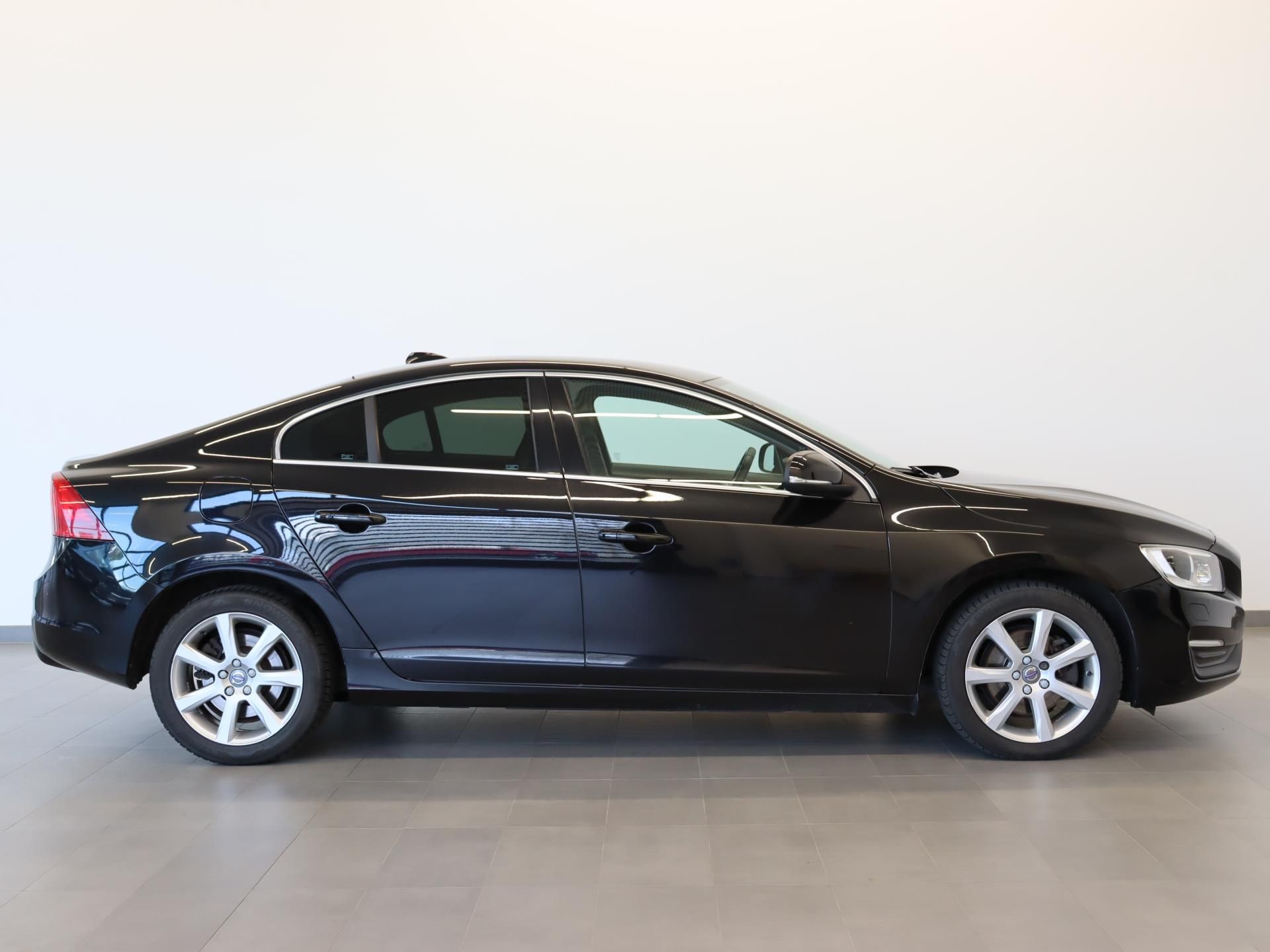Volvo S60, D3 110 kW - fotka 3