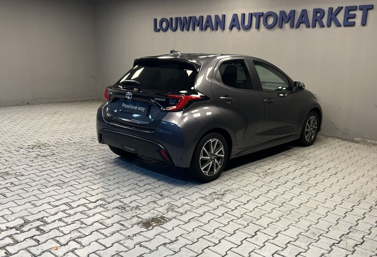 Toyota Yaris, 1,5 Hybrid AT COMFORT STYLE TE - fotka 2