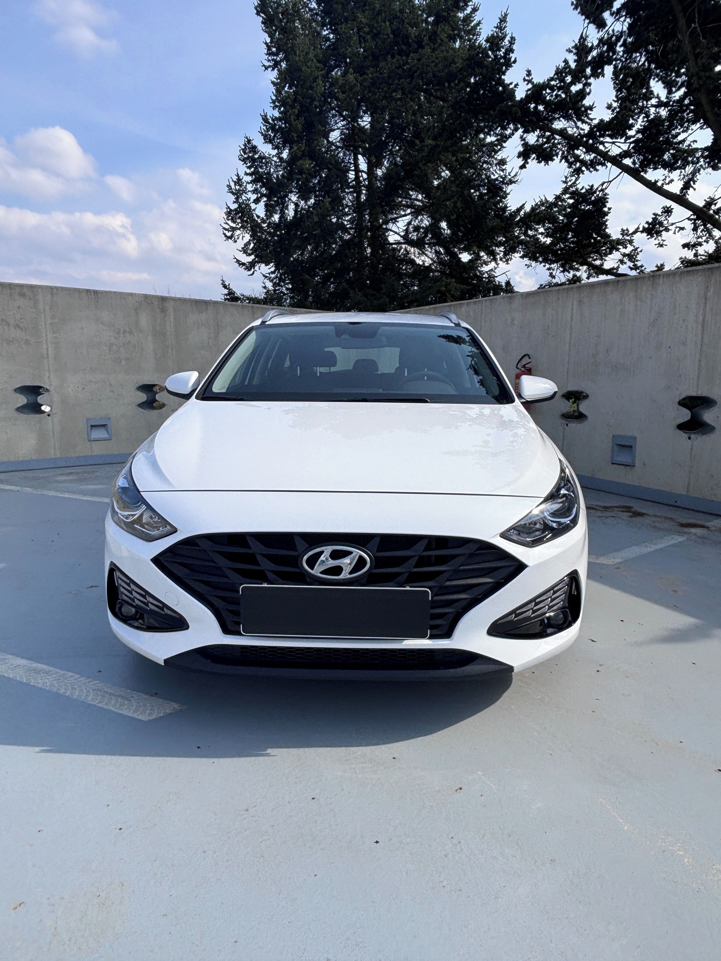 Hyundai i30, 1.0T Start Plus 88 - kW - fotka 2
