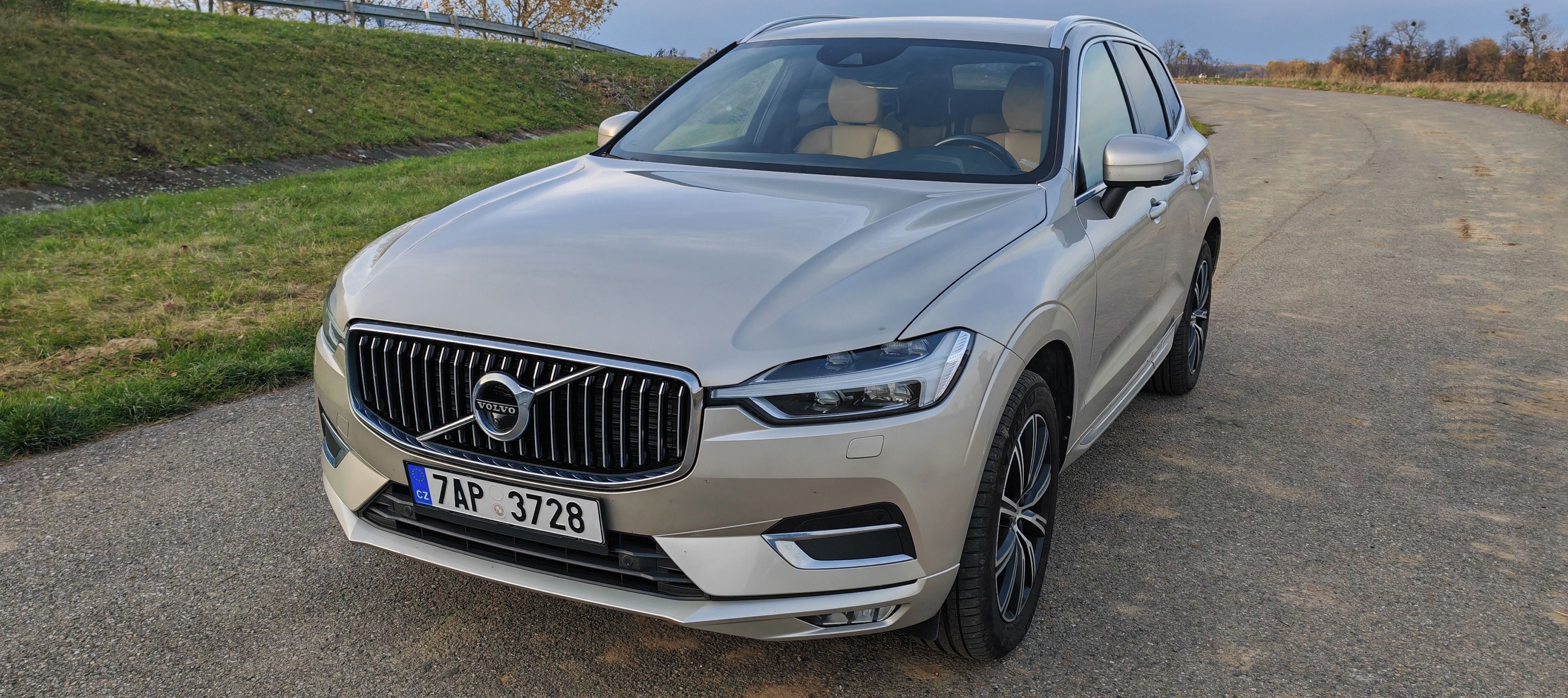 Volvo XC60, D4 140kw AWD INSCRIPTION - fotka 2