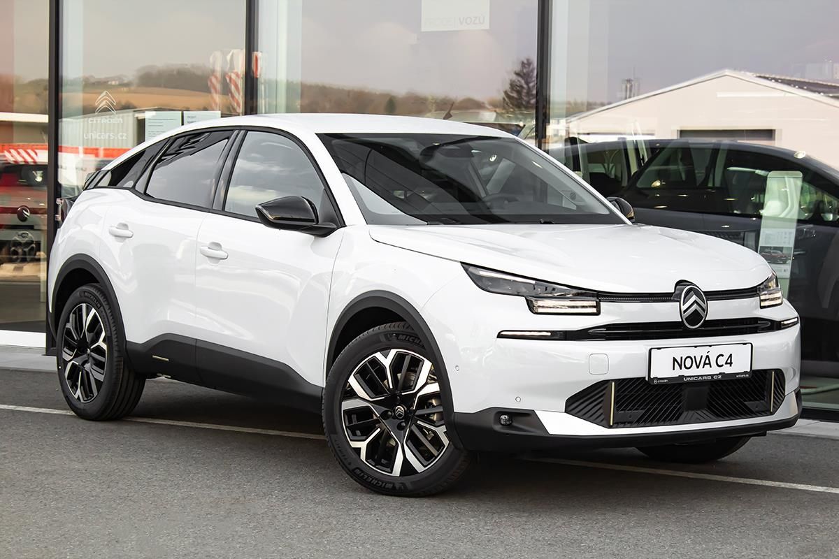Citroën C4, 1,2 MAX 130k Automat + ZIMA - fotka 3