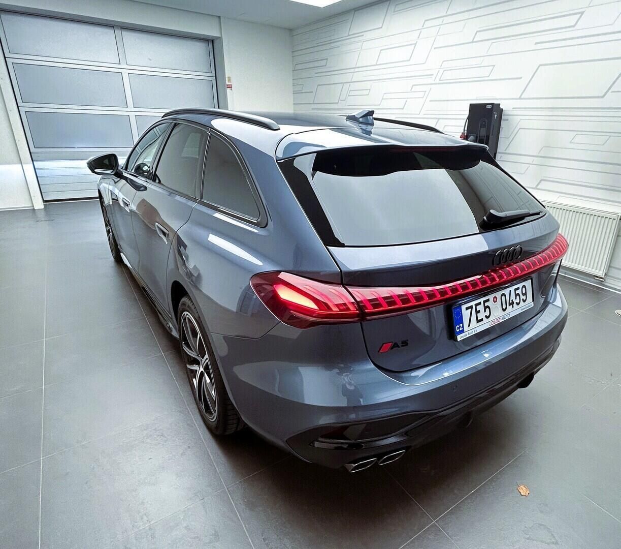 Audi A5, Avant TDI quattro 150 kW - fotka 4