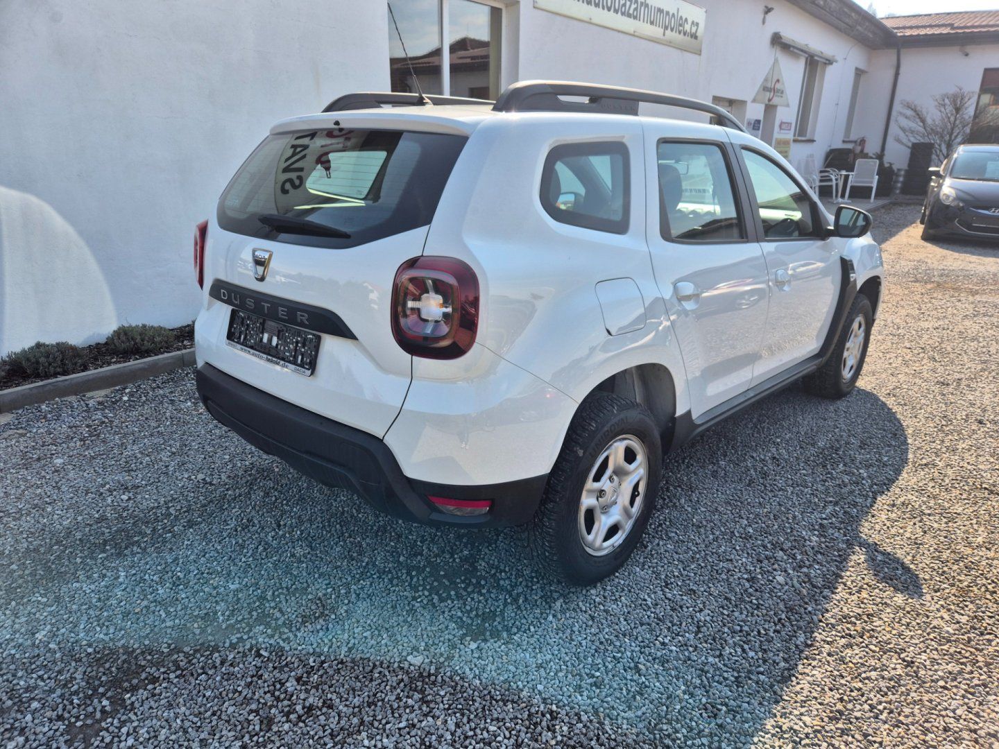 Dacia Duster, 1.6 i 4x4 TOP STAV - fotka 6