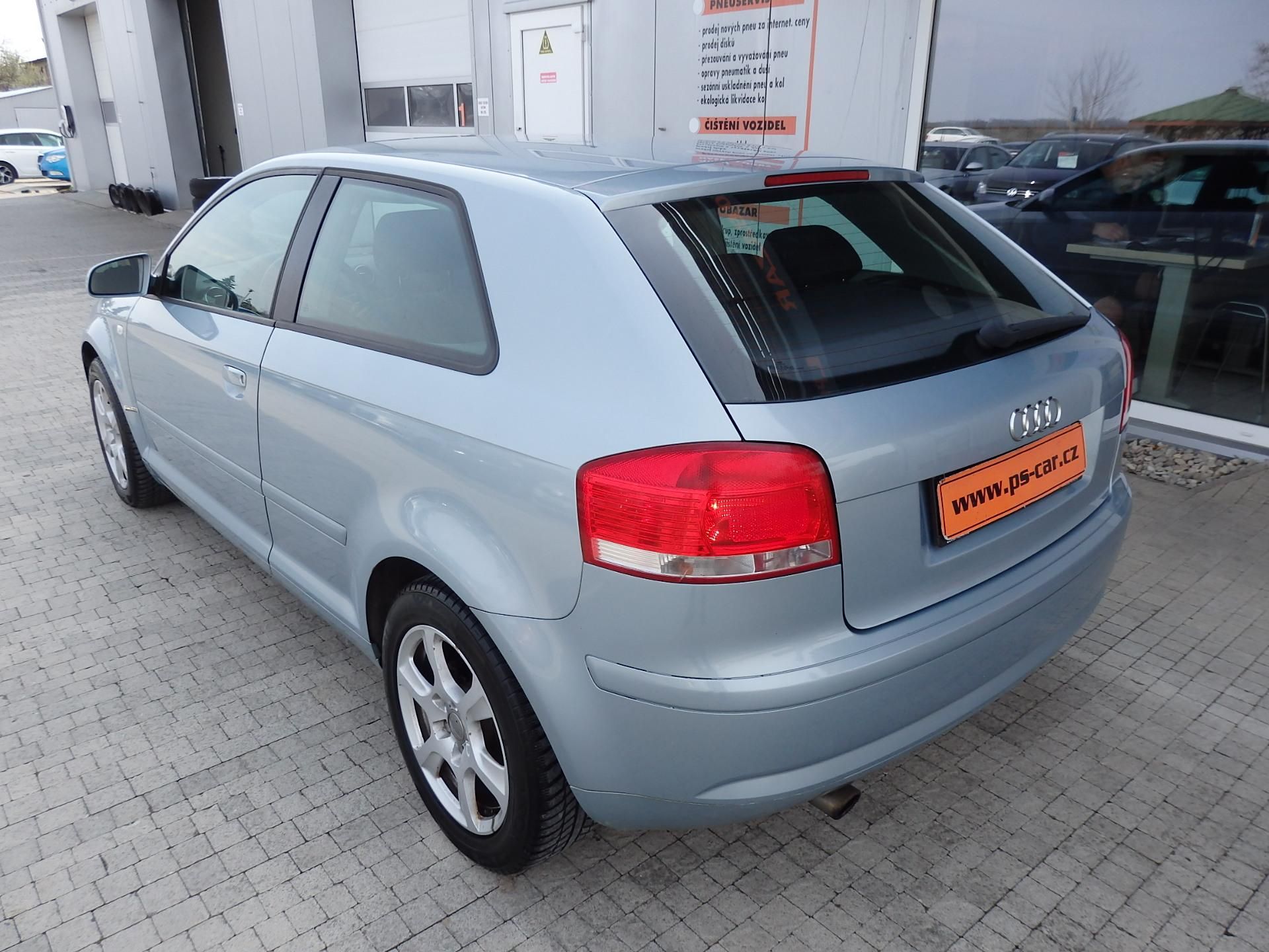 Audi A3, 1.6i DIGI. KLIMA, ESP - fotka 5