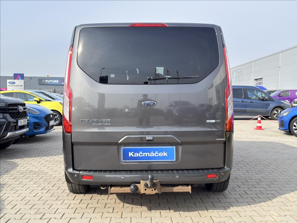Ford Tourneo Custom, 2,0 EcoBlue 136kW Titanium X L - fotka 4