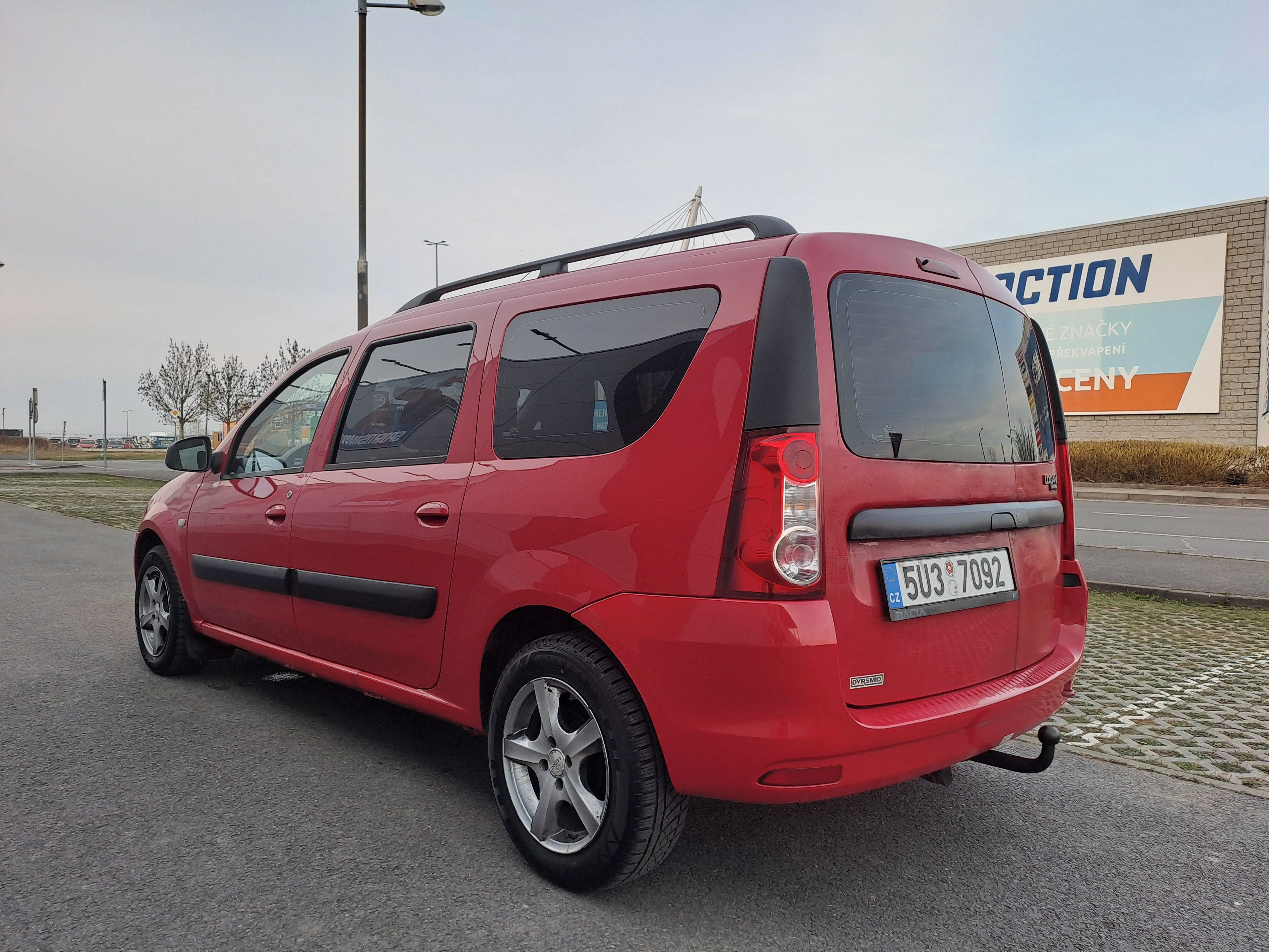 Dacia Logan, 1.5DCI 2.MAJ SPOLEHLIVÉ AUTO - fotka 5