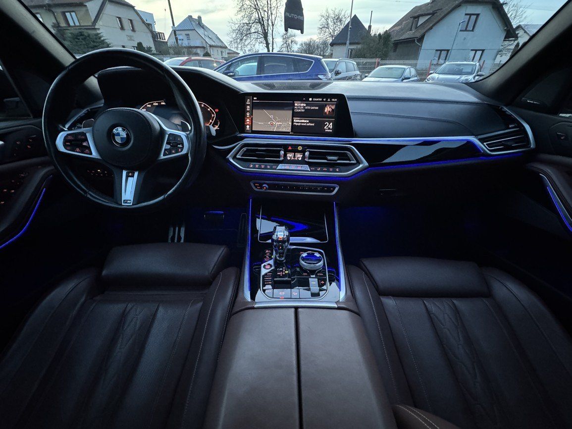 BMW X5, M50i Ad.LED Vzduch Pano Kamera - fotka 6