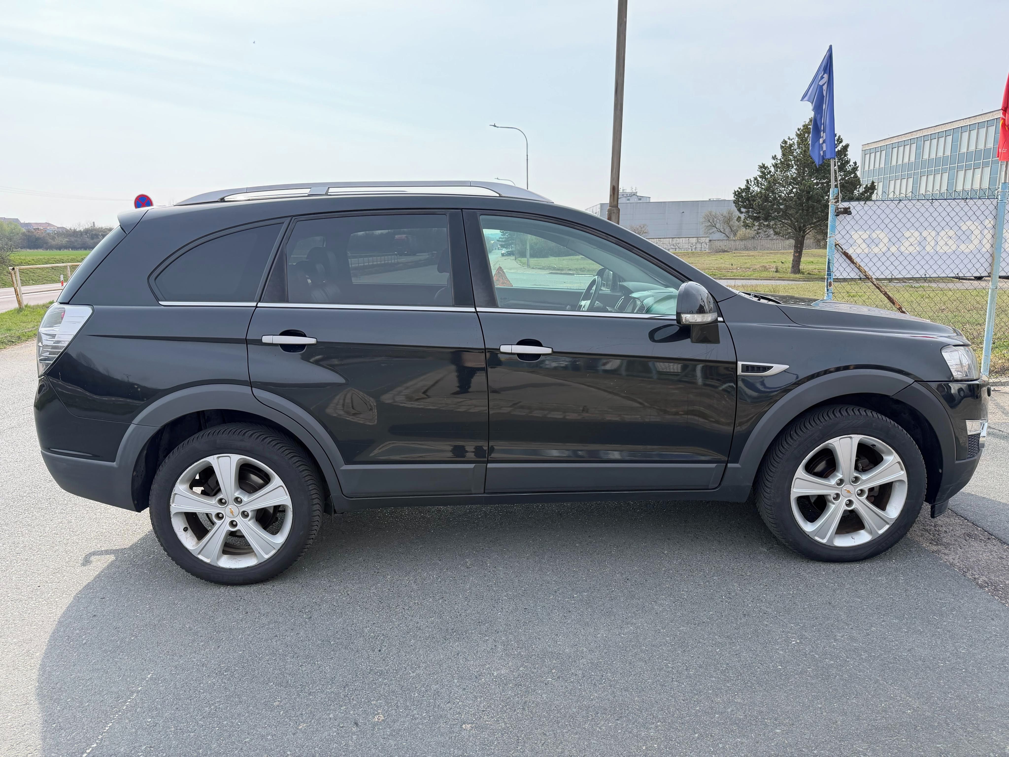 Chevrolet Captiva, 2.2 VCDI 135kW 4X4 7 MÍST - fotka 4