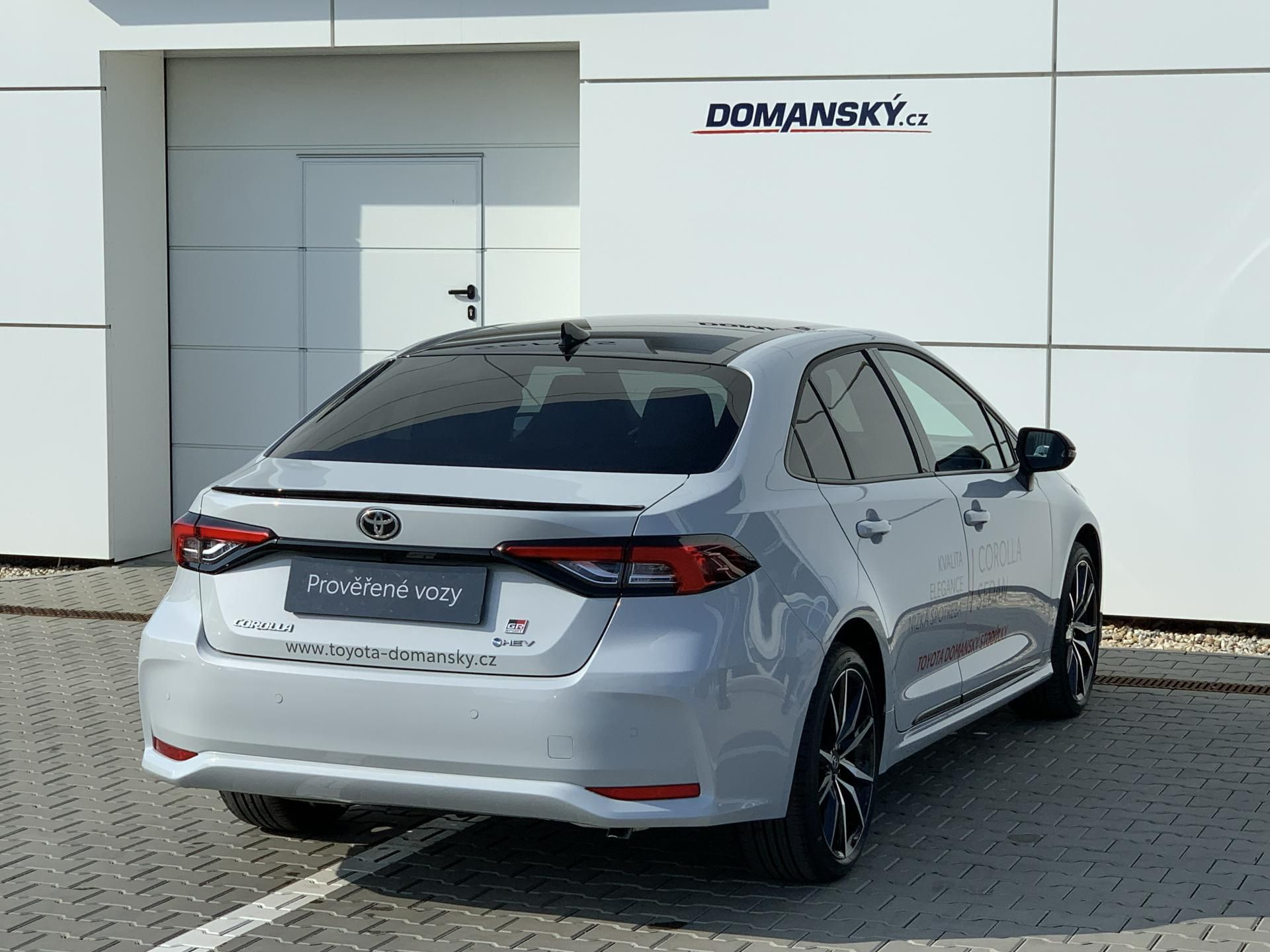 Toyota Corolla, SD 1.8 HEV AT GR SPORT - fotka 4