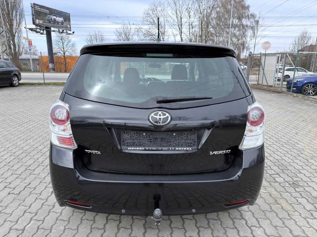 Toyota Verso, 1.8i 108 kW navi. serviska - fotka 4