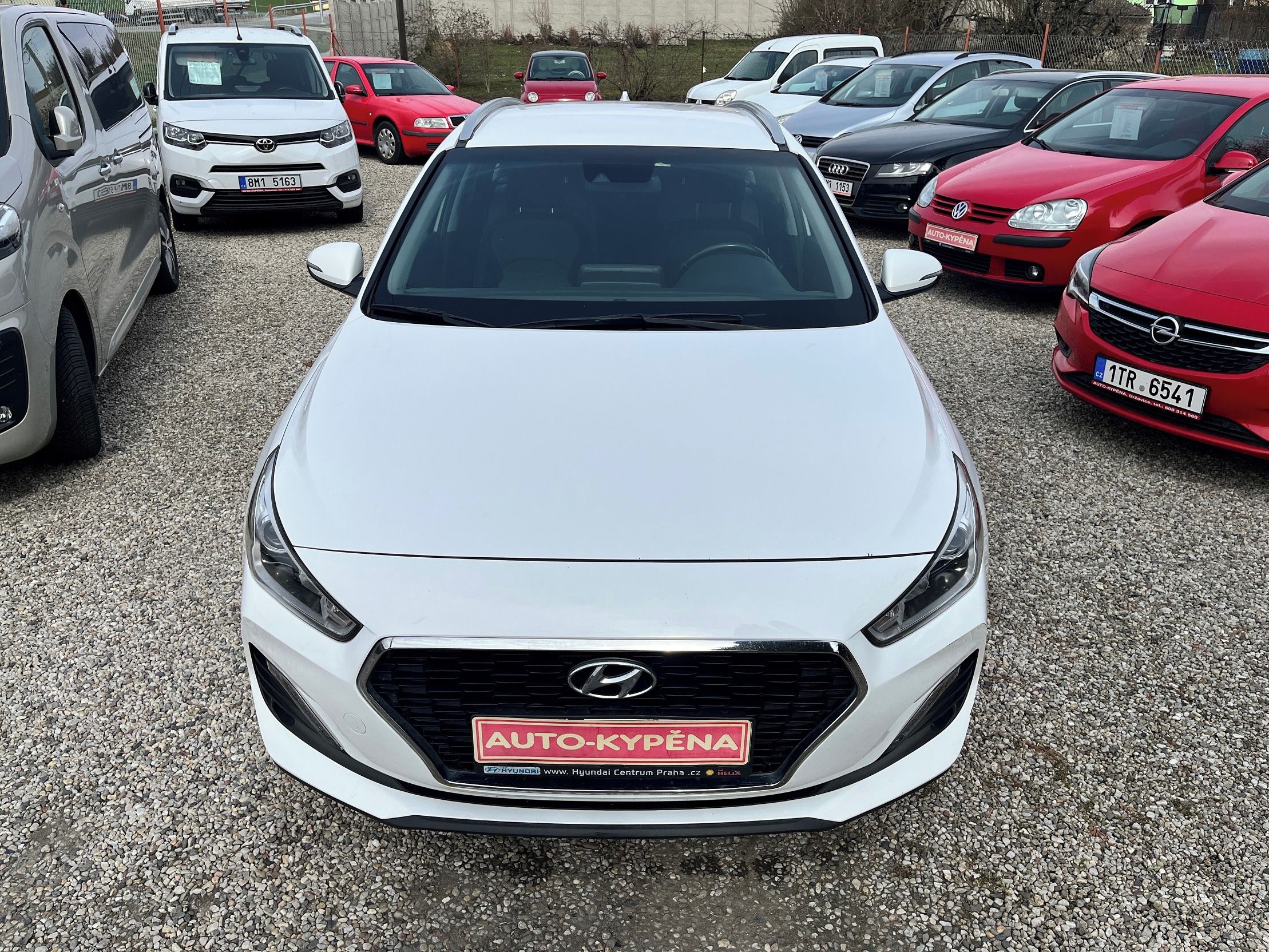 Hyundai i30, 1.6CRDi, Komfort, 1.Majitel,ČR - fotka 4