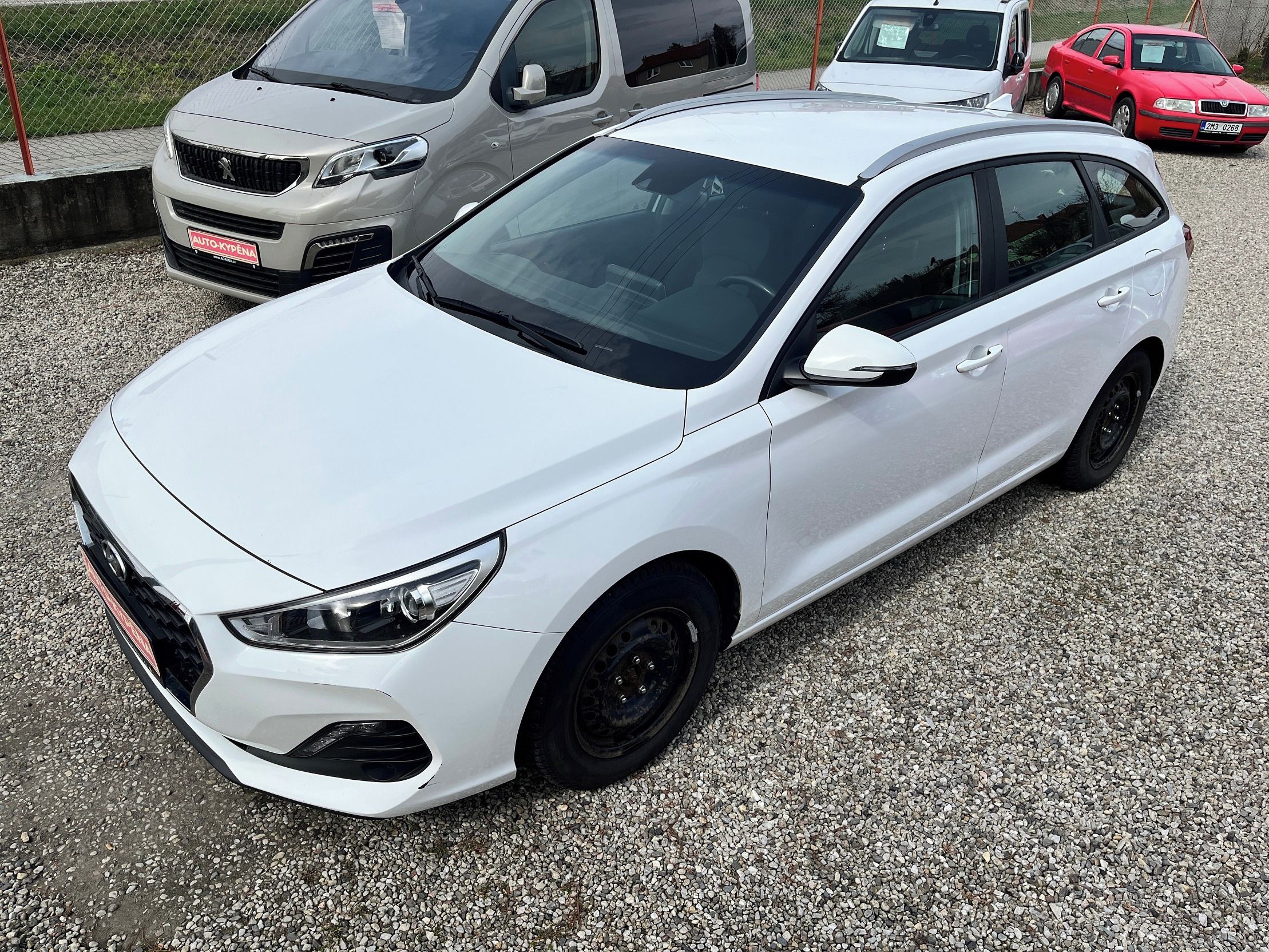 Hyundai i30, 1.6CRDi, Komfort, 1.Majitel,ČR - fotka 2