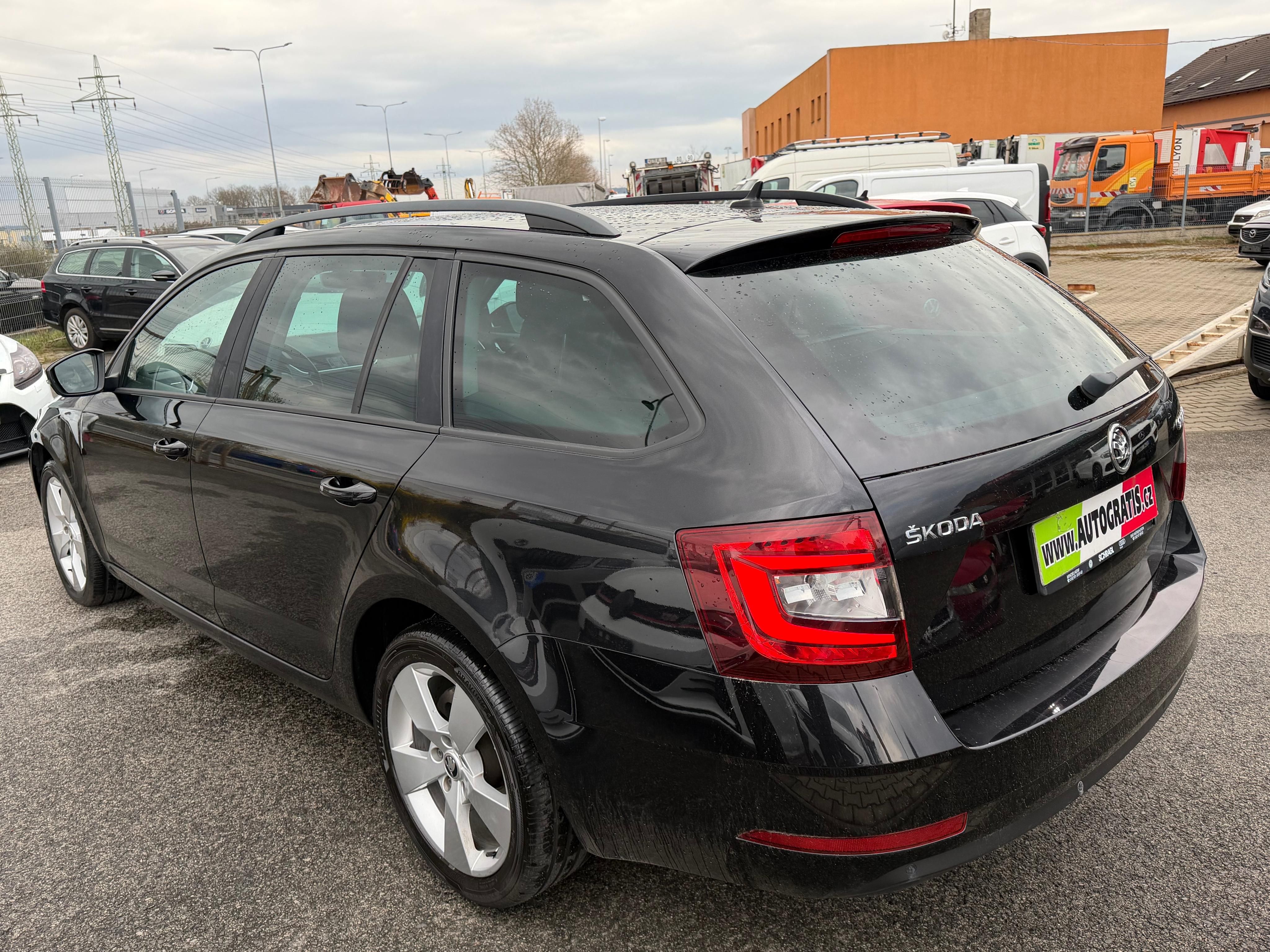Škoda Octavia, 2.0TDI-STYLE-NAVI-LED.TOP-STAV - fotka 5