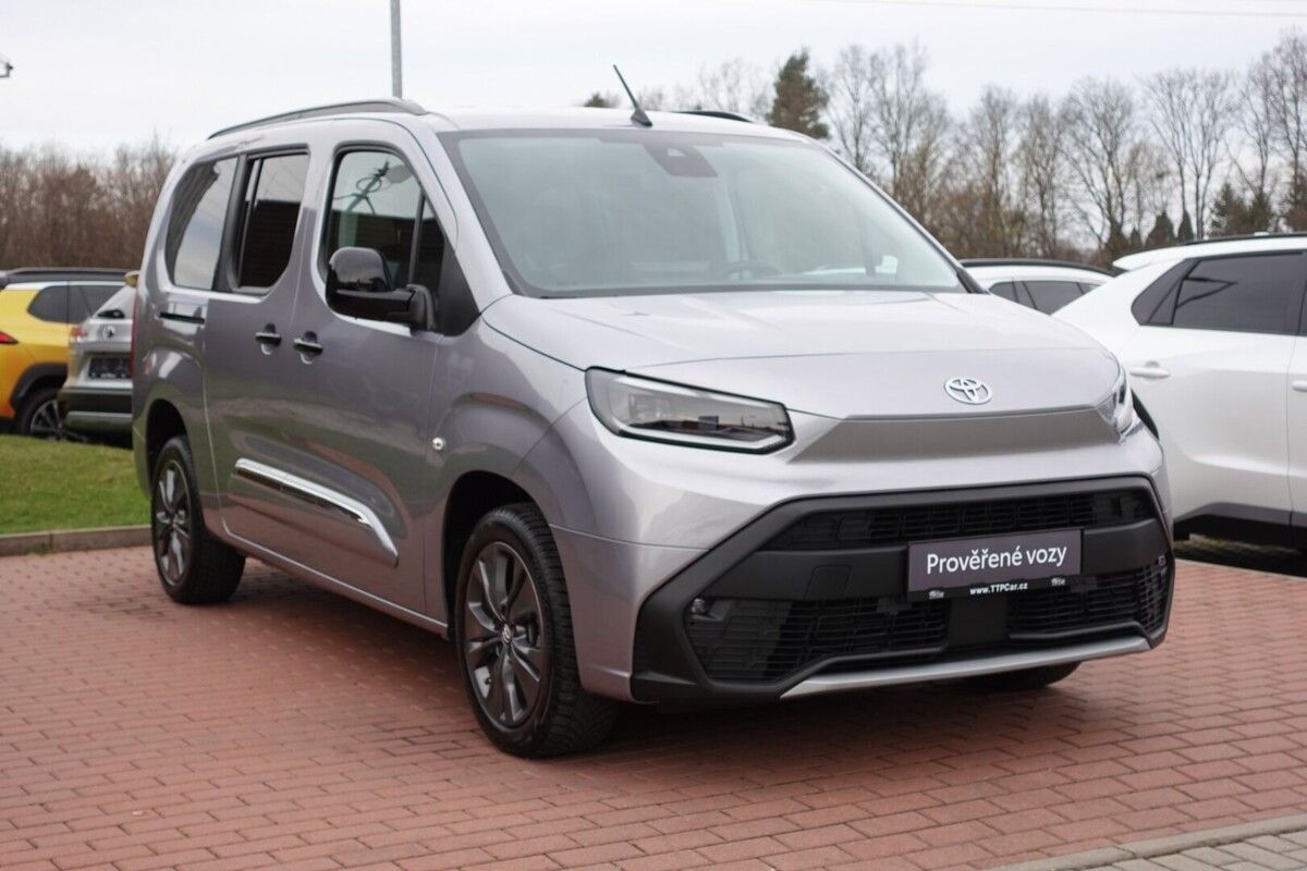 Toyota Proace City Verso, 1.5L Diesel 130 - 6 MT Family - fotka 3