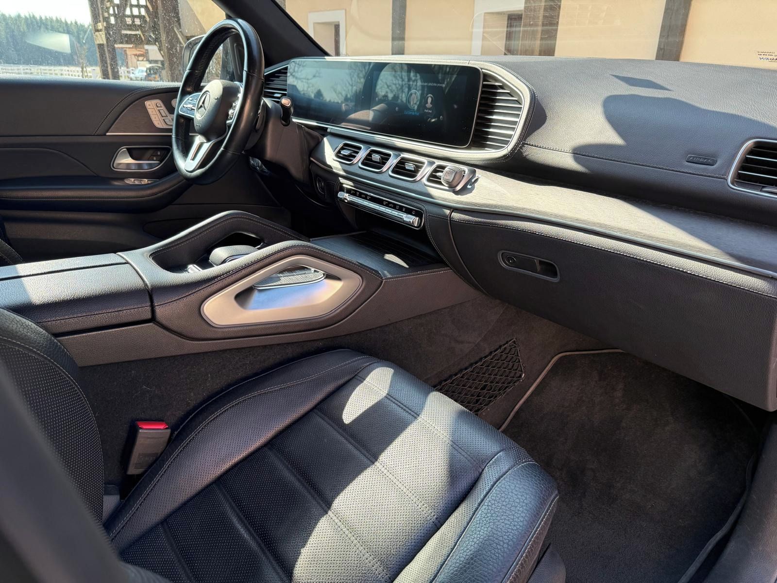Mercedes-Benz GLE, Mercedes Benz GLE 400d 4MATIC - fotka 3