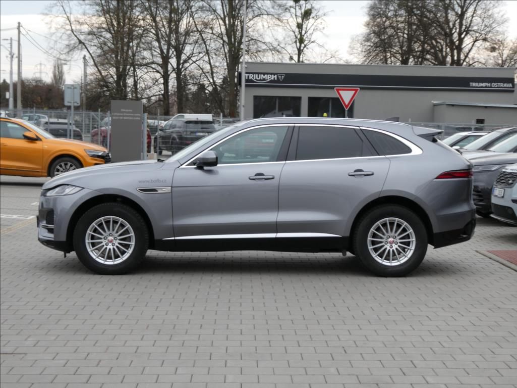 Jaguar F-Pace, 2,0 P250 SE 1Maj, ČR DPH - fotka 2