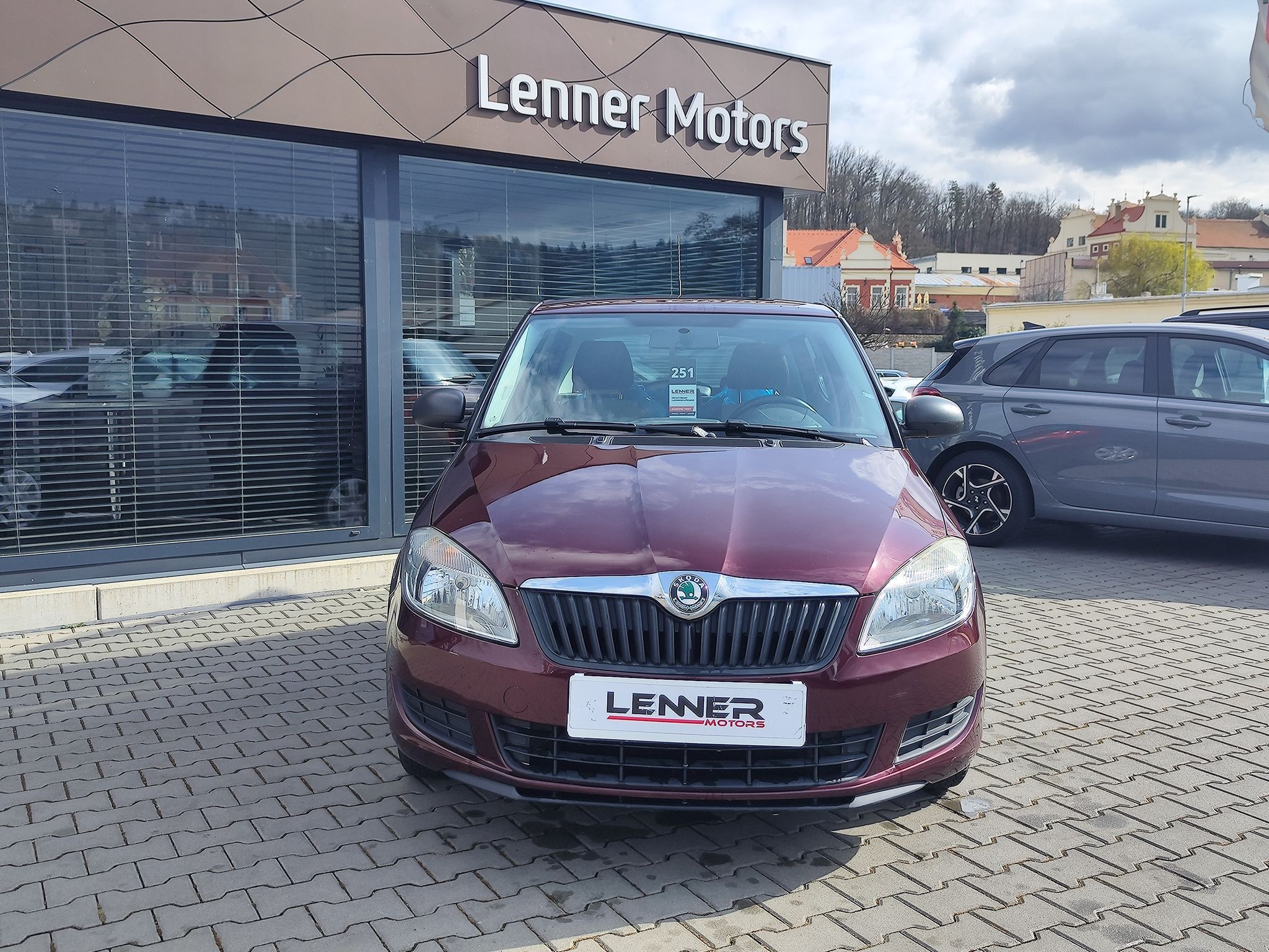 Škoda Fabia, 1.2i/44kW Klima - fotka 2