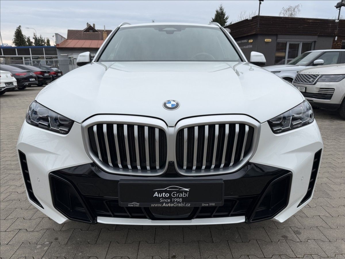BMW X5, 30d Msport Xdrive - fotka 2