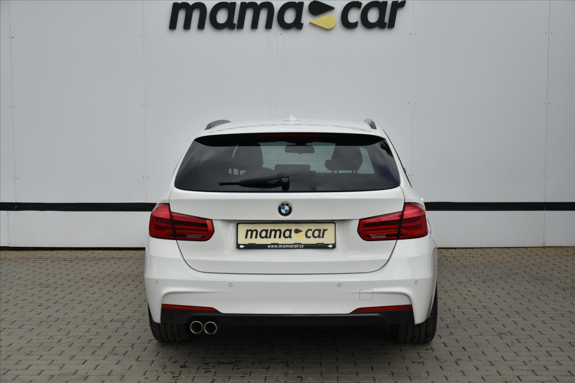 BMW Řada 3, 320i xDrive 135kW MPAKET ČR - fotka 6