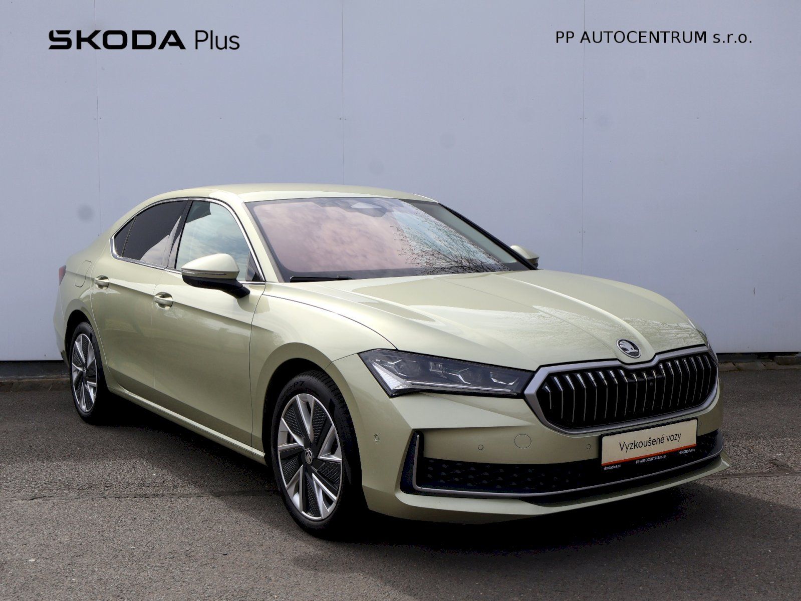 Škoda Superb, Selection 4x4 DSG 2.0TDI 142kW - fotka 6