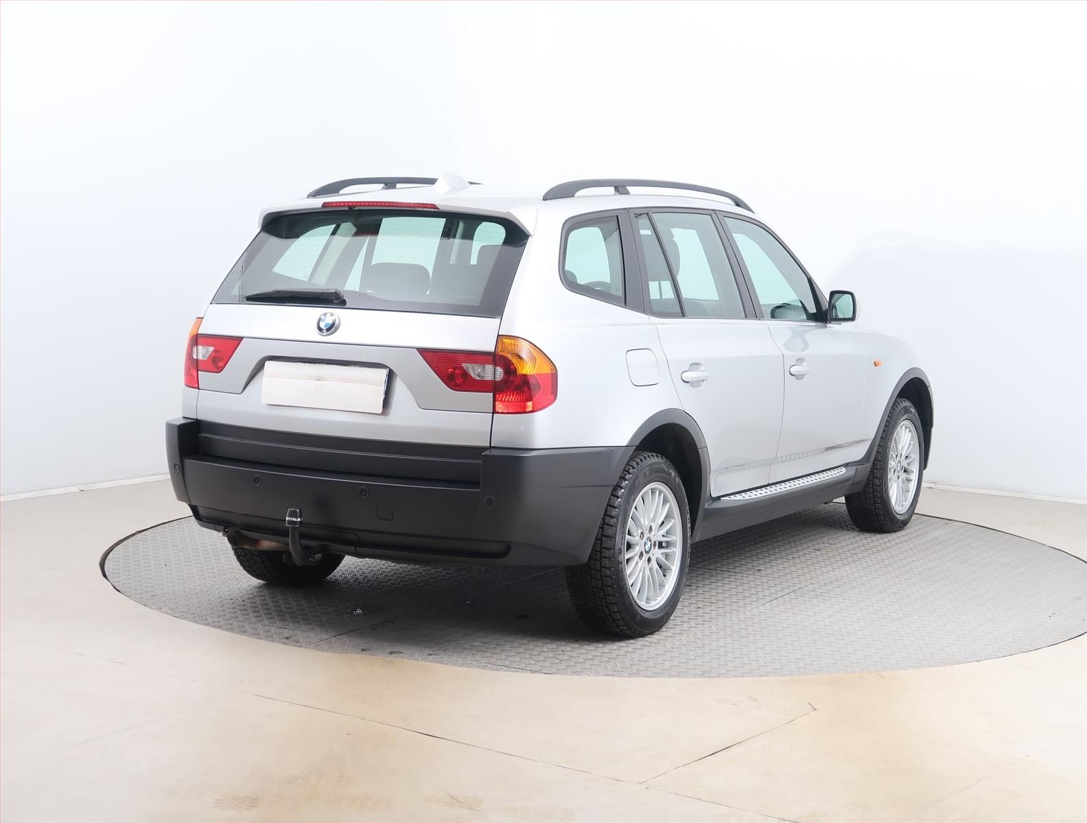 BMW X3, 2.0d, 4X4, Serv.kniha, Xenony - fotka 5