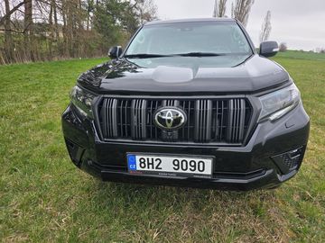 Toyota Landcruiser EXECUTIVE