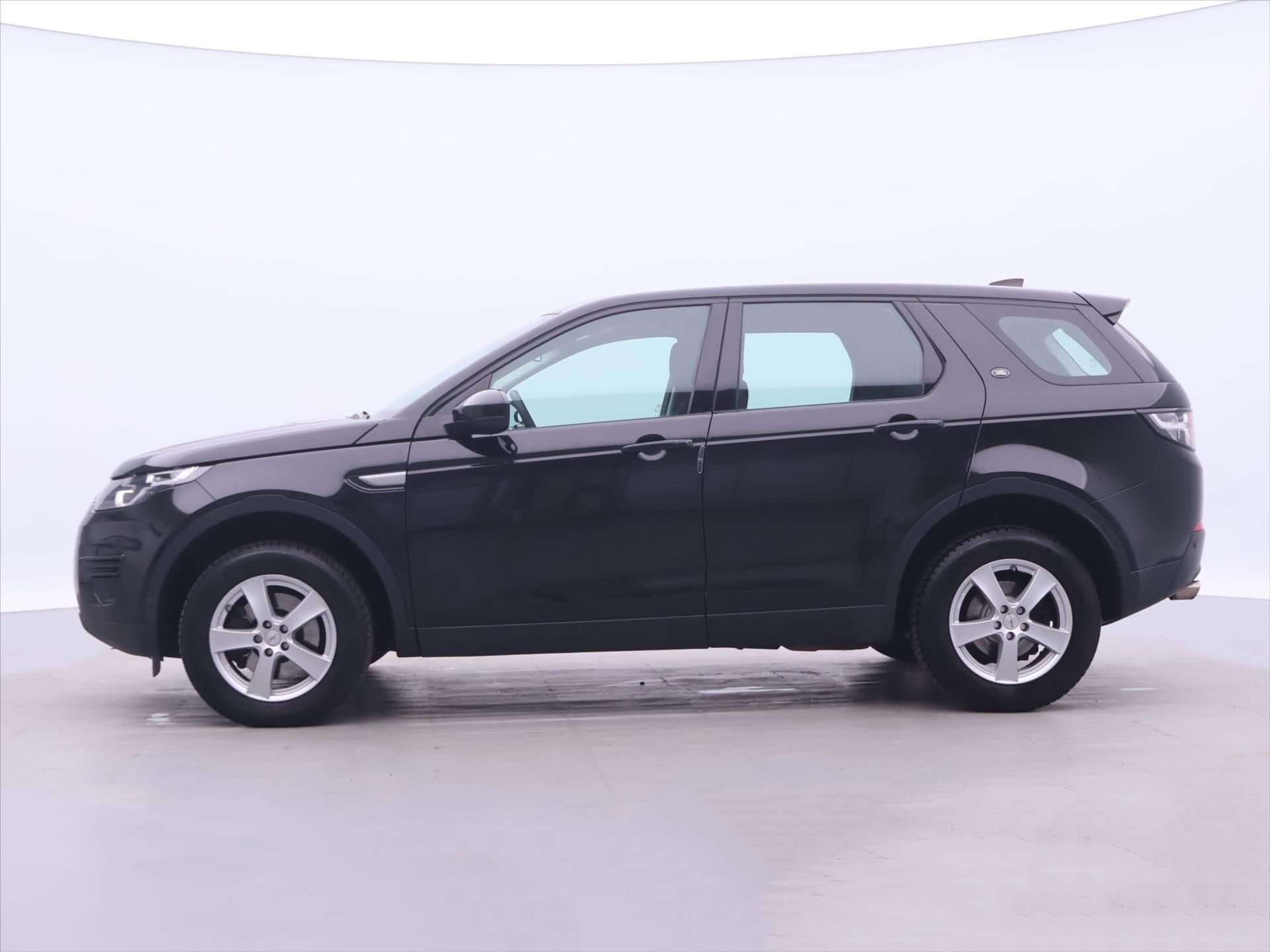Land Rover Discovery, 2,0 L TD4 110kW 4WD - fotka 4