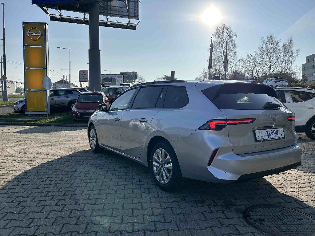 Opel Astra, ST Edition 1,2 Turbo 96kW MT6 - fotka 3