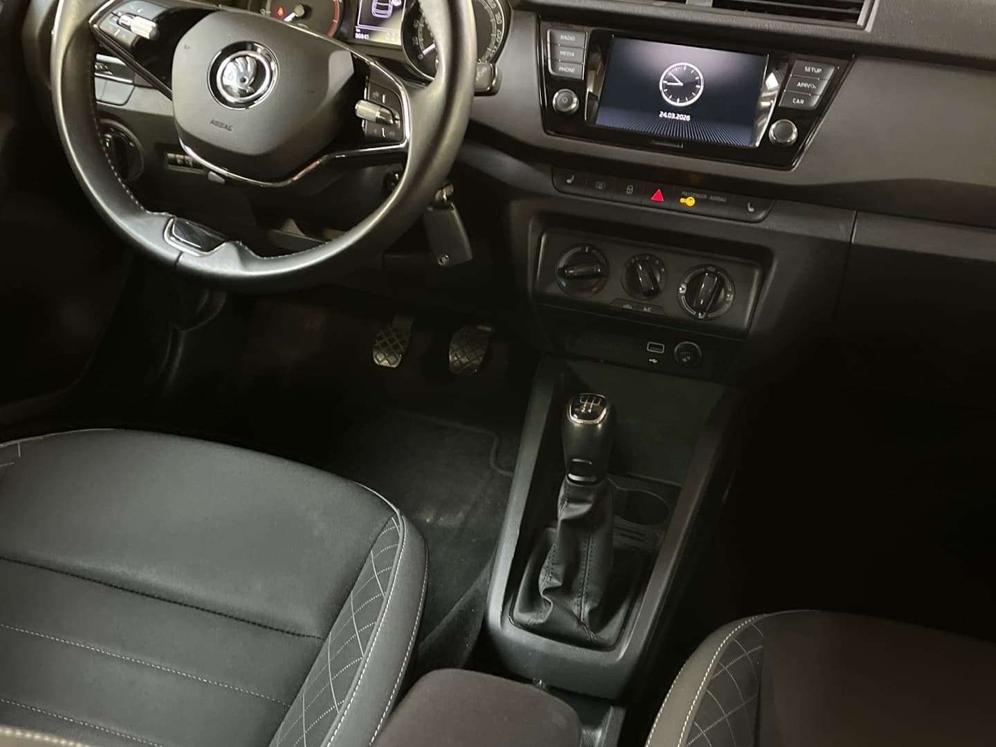 Škoda Fabia, 1.0 TSI 70kW Ambition Combi To - fotka 5