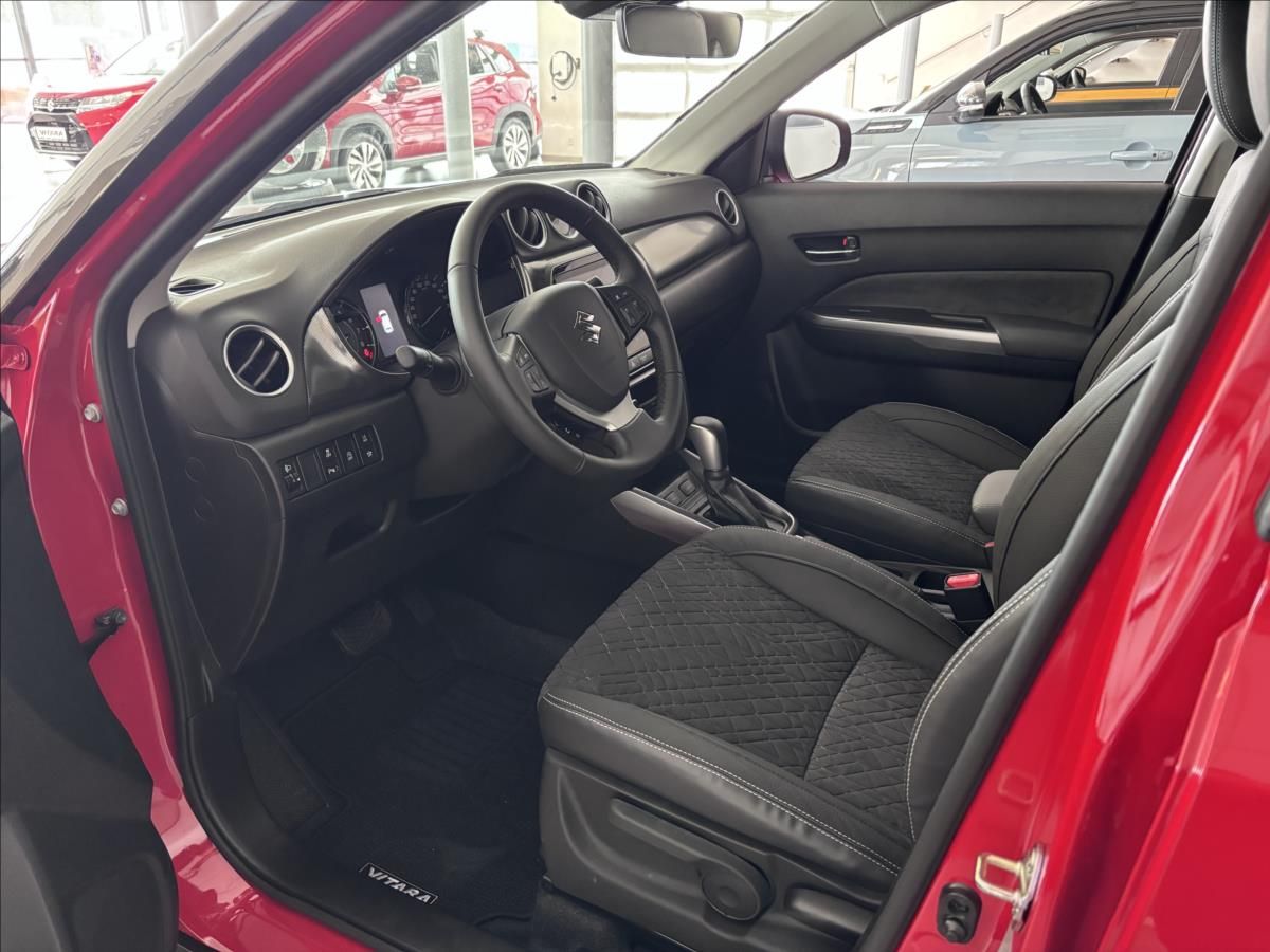 Suzuki Vitara, 1,4 BoosterJet Automat  Elegan - fotka 5