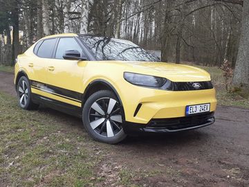 Premium, AWD, 250KW