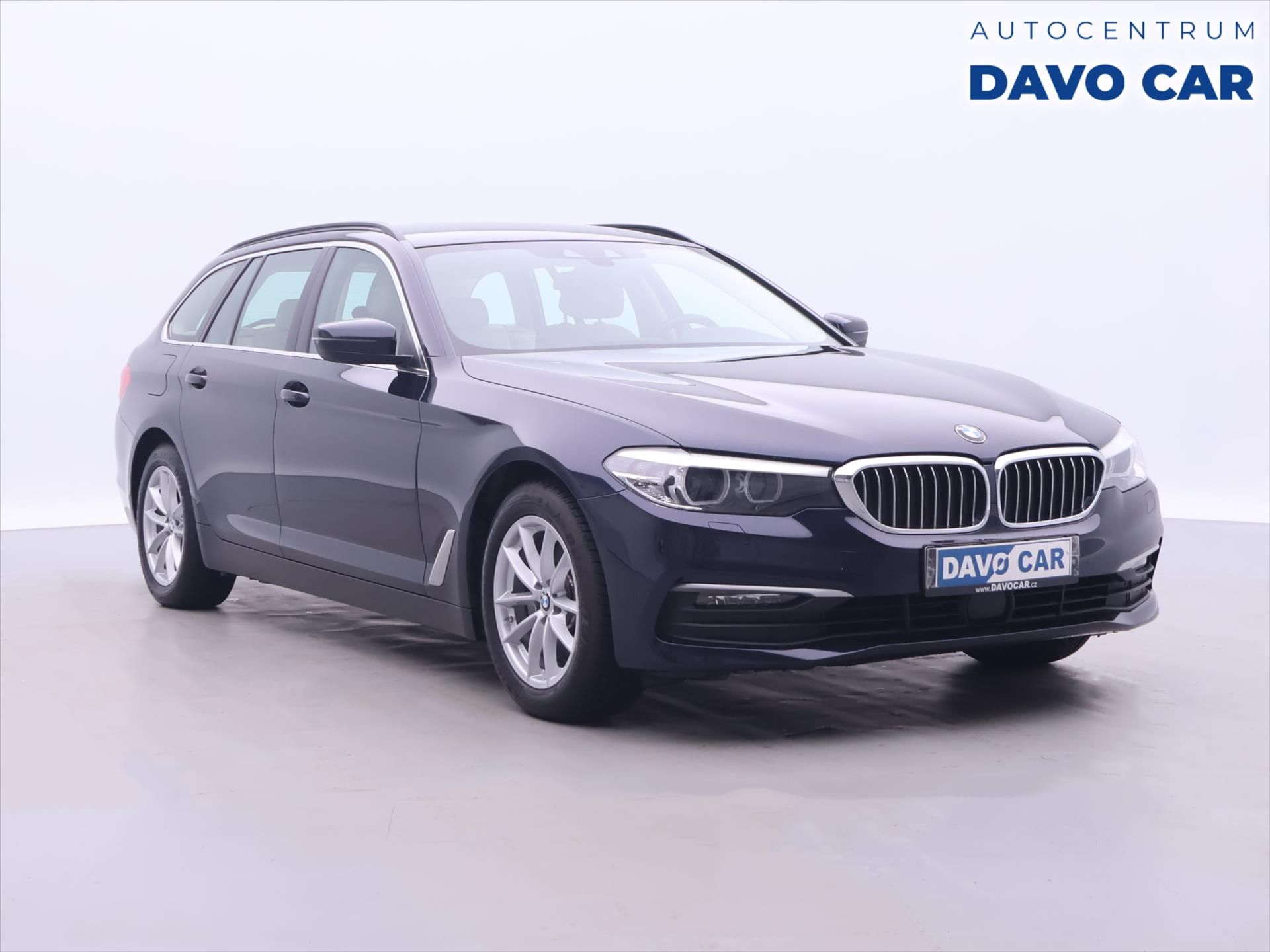 BMW Řada 5, 2,0 520d Luxury Line CZ DPH
