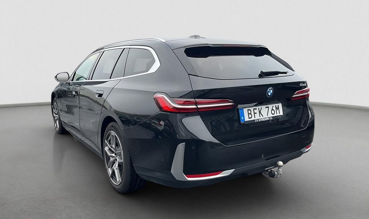 BMW Řada 5, 530e xDrive Touring ada. temp. - fotka 5