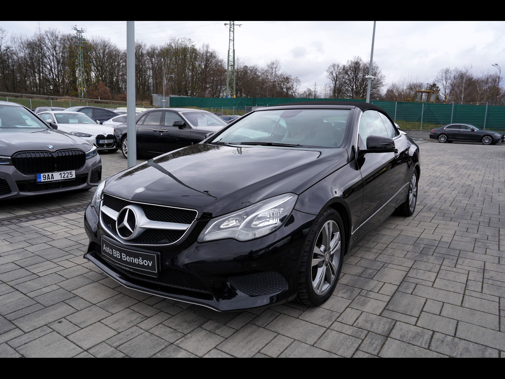 Mercedes-Benz Třídy E, 200 CGI/cabrio/Avangarde/kůže - fotka 2